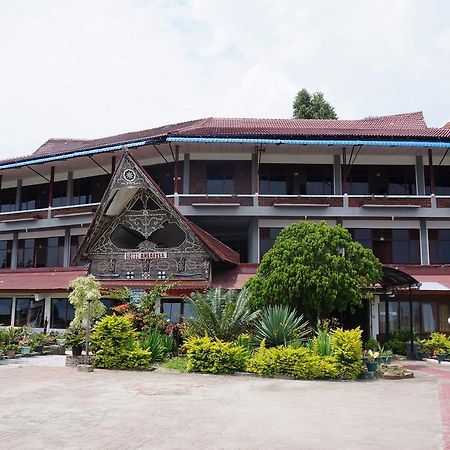 Ambaroba Resort Hotel Tuk Tuk Exterior foto