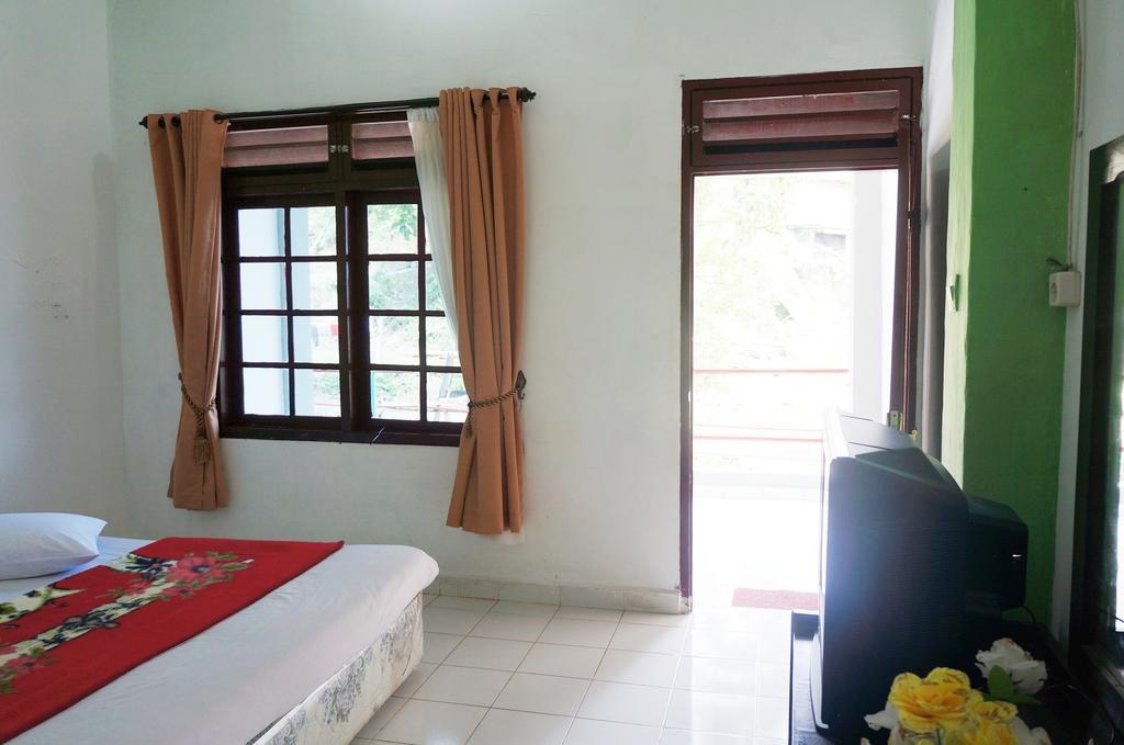 Ambaroba Resort Hotel Tuk Tuk Habitación foto