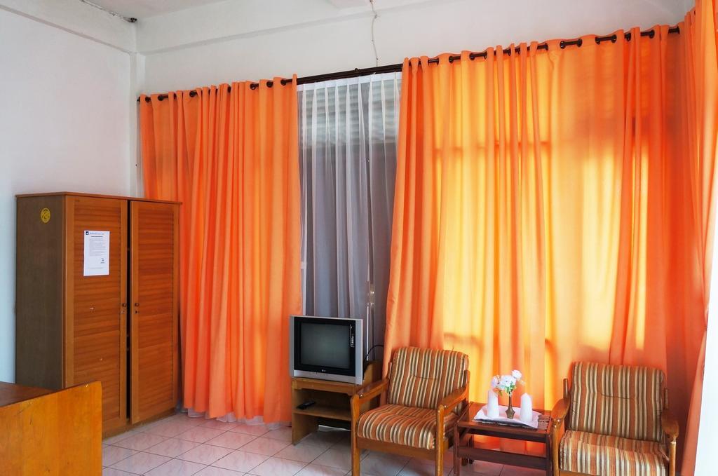 Ambaroba Resort Hotel Tuk Tuk Habitación foto